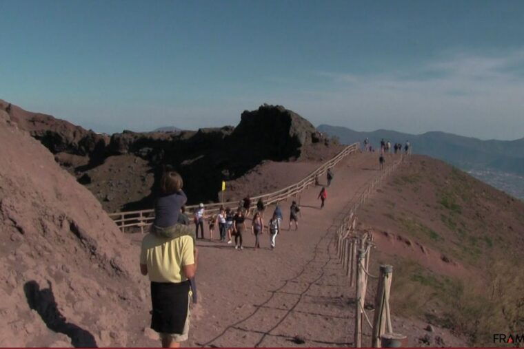 full-day-from-naples-pompeii-vesuvius-with-italian-lunch