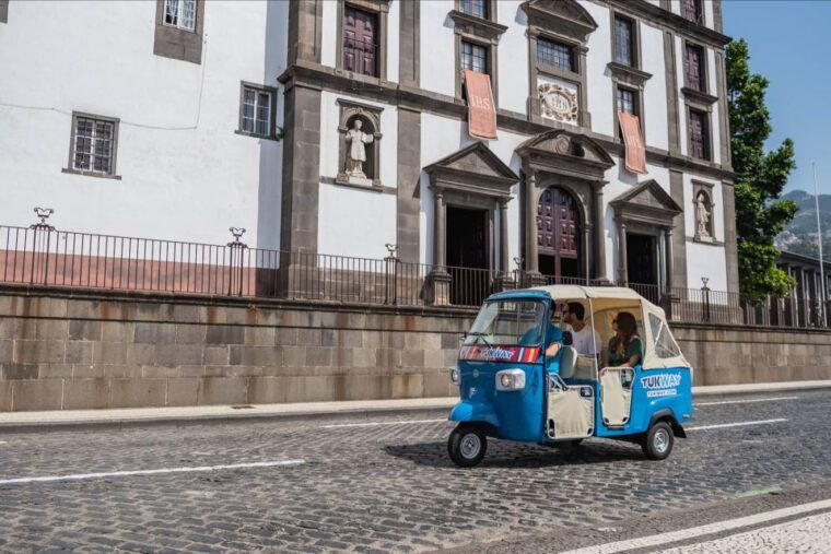 funchal-private-customizable-guided-tour-by-tuk-tuk