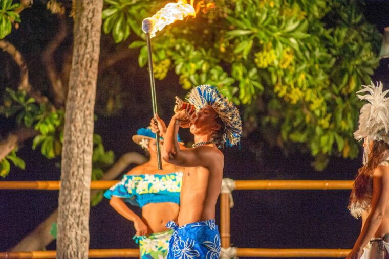 kailua-kona-voyagers-of-the-pacific-luau-with-buffet-dinner