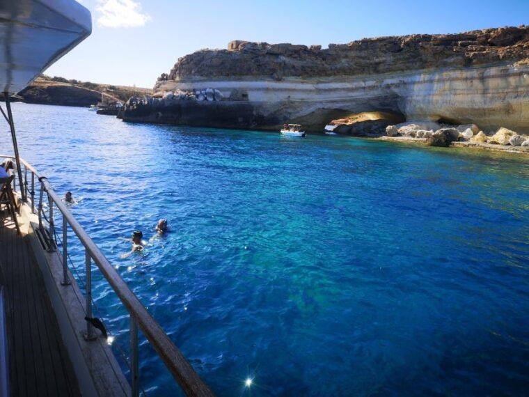 lampedusa-yacht-excursion-swimming-stops-and-typical-lunch