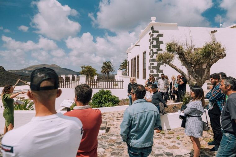 lanzarote-vineyard-tour-with-wine-and-chocolate-tasting