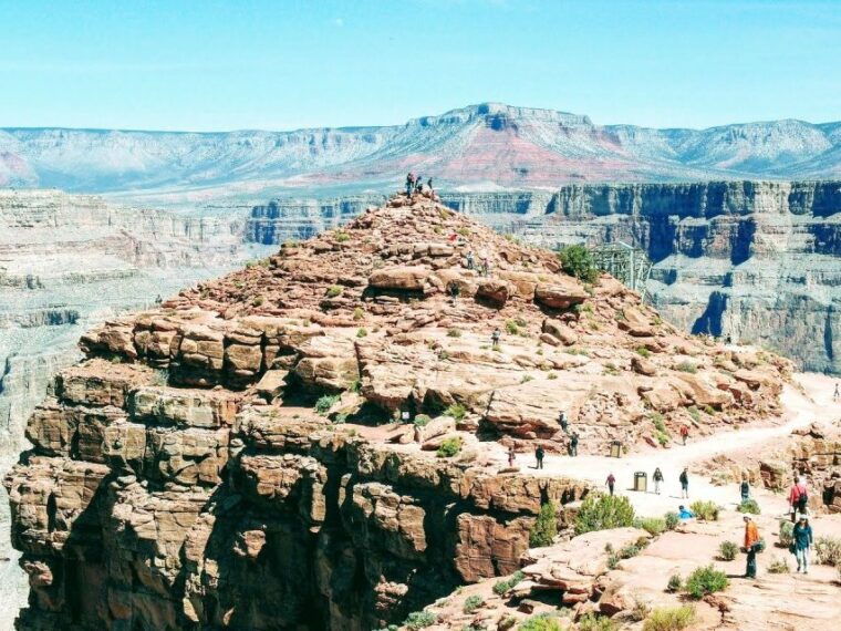 las-vegas-grand-canyon-west-bus-tour-with-guided-walk