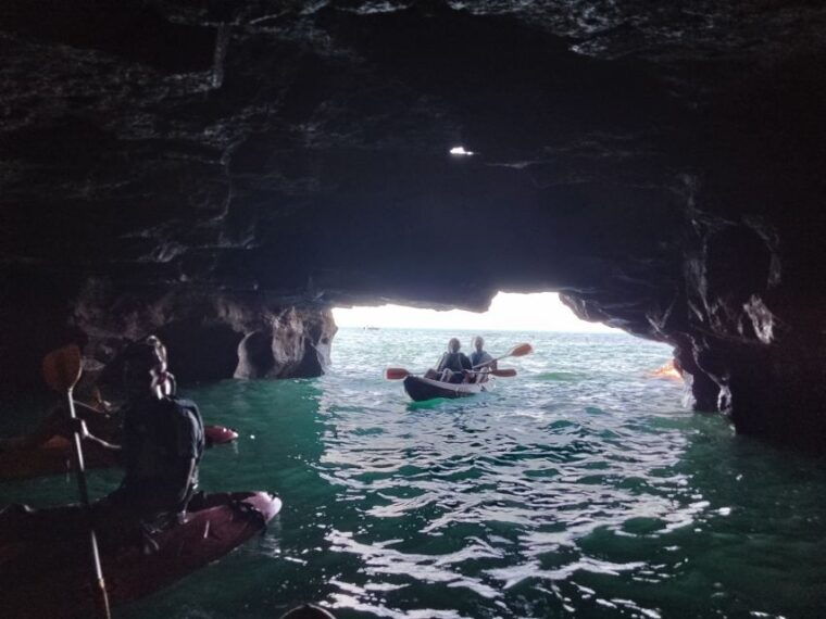 lomo-quiebre-mogan-kayaking-and-snorkeling-tour-in-caves