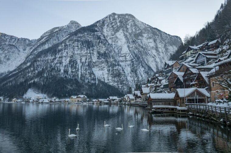 majestic-walking-tour-of-hallstatt-2