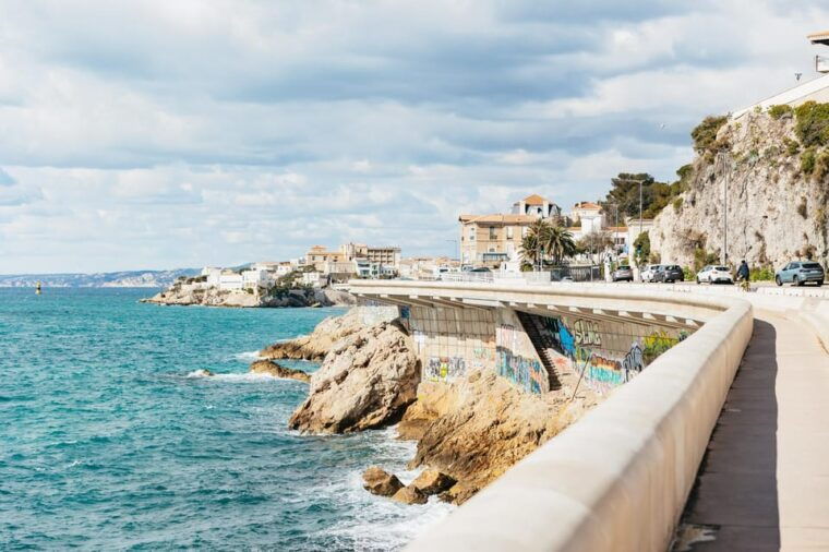 marseille-guided-off-the-beaten-path-neighborhood-walk