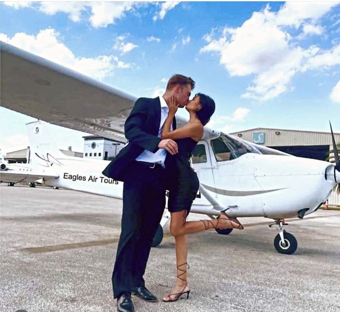 miami-romantic-1-hour-private-flight-tour-with-champagne