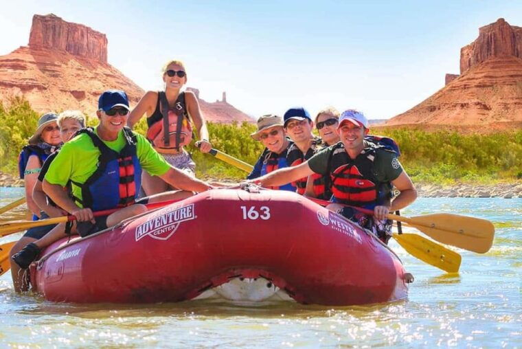 moab-colorado-river-mid-day-rafting-with-bbq-lunch