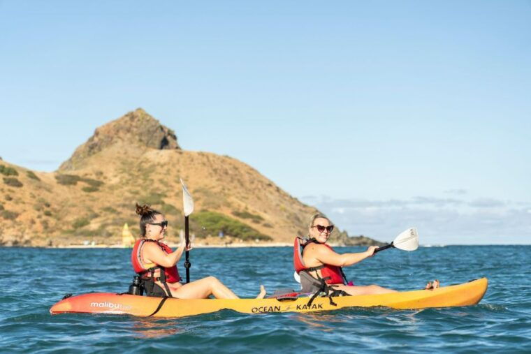 mokulua-islands-self-guided-kayak-adventure-2