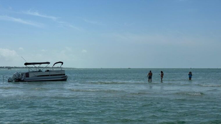 naples-private-boat-charter-all-beach-amenities-included
