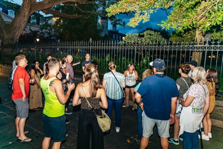 new-orleans-haunted-pub-crawl-2