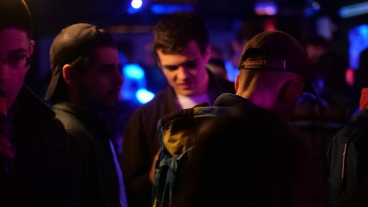 nice-riviera-bar-crawl-party-free-shots-vip-club-entry