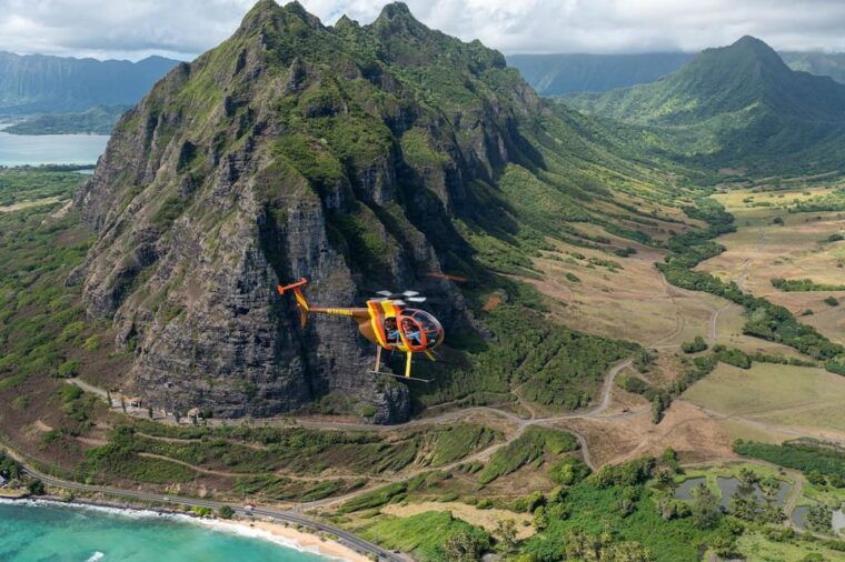 oahu-magnum-p-i-doors-off-helicopter-tour