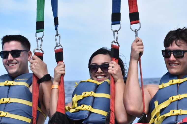 oahu-waikiki-parasailing-2