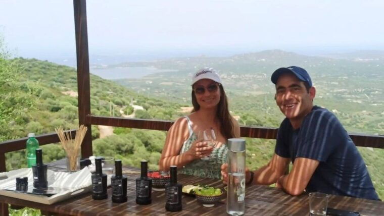 olbia-visit-a-myrtle-making-factory-with-tasting-2