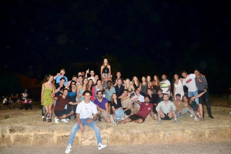 palermo-guided-bar-crawl-with-shots-and-discounts-on-drinks
