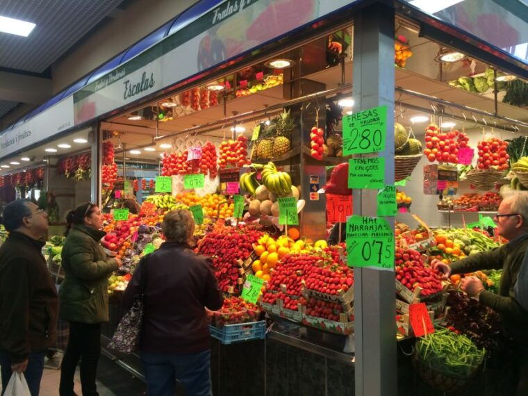 palma-walking-tour-with-mediterranean-delicacies