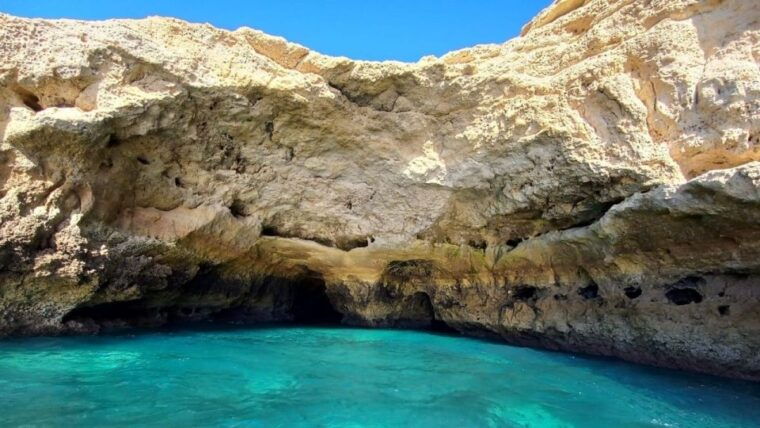 portimao-private-boat-trip-to-benagil-caves
