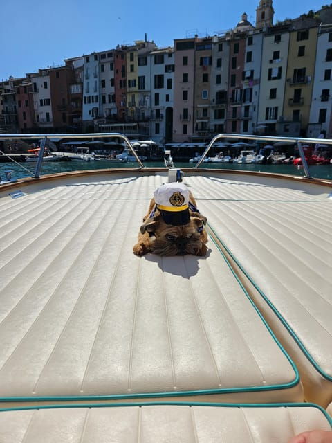 private-boat-tour-from-la-spezia-to-5-terre-with-drinks-snacks-swimming