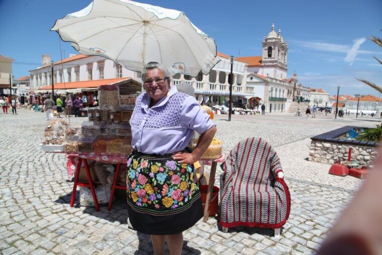 private-tour-to-fatima-obidos-batalha-and-nazare