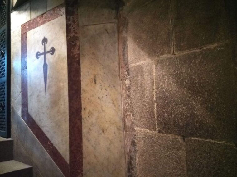santiago-de-compostela-valenca-private-tour-from-porto
