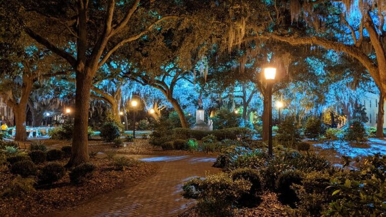 savannah-haunts-and-horror-the-hell-cat-ghost-tour