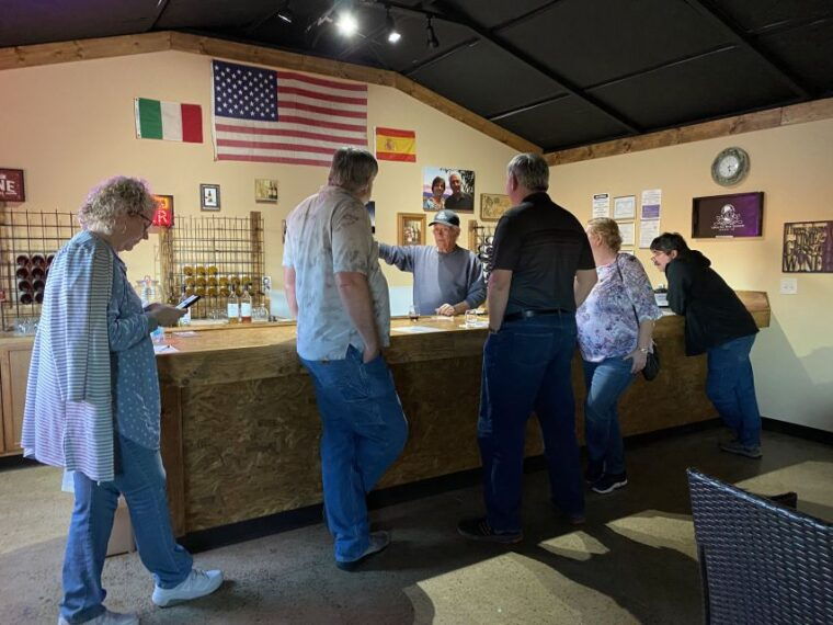 scenic-desert-wine-distillery-tastings-brewery-rt66-lunch