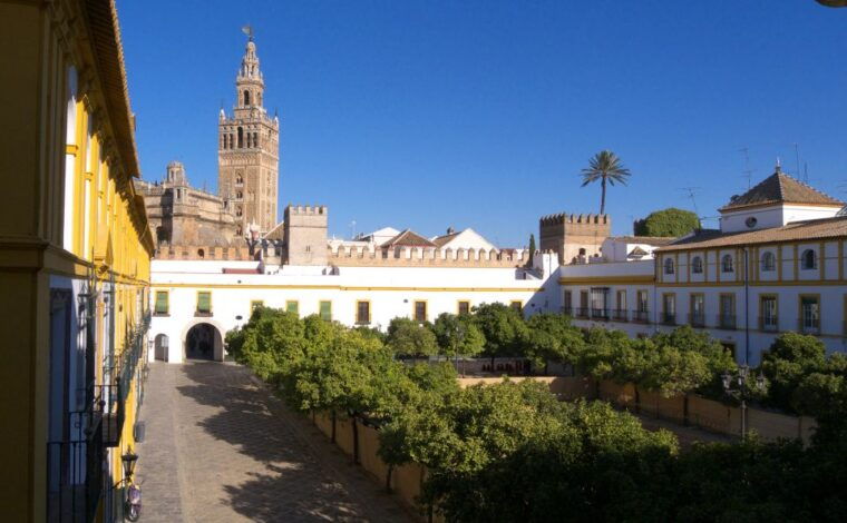 seville-cathedral-giralda-alcazar-guided-tour