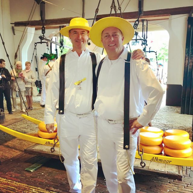 small-group-alkmaar-cheese-market-and-city-tour-english