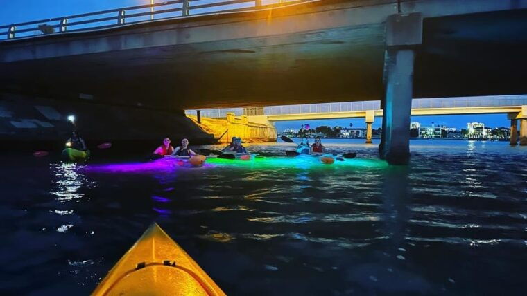 tampa-clear-glowing-kayak-nighttime-tour