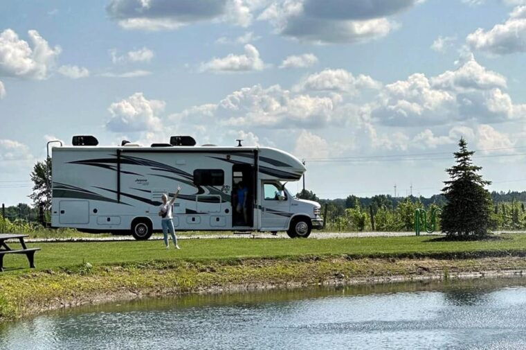 toronto-to-niagara-falls-rv-motorhome-tour