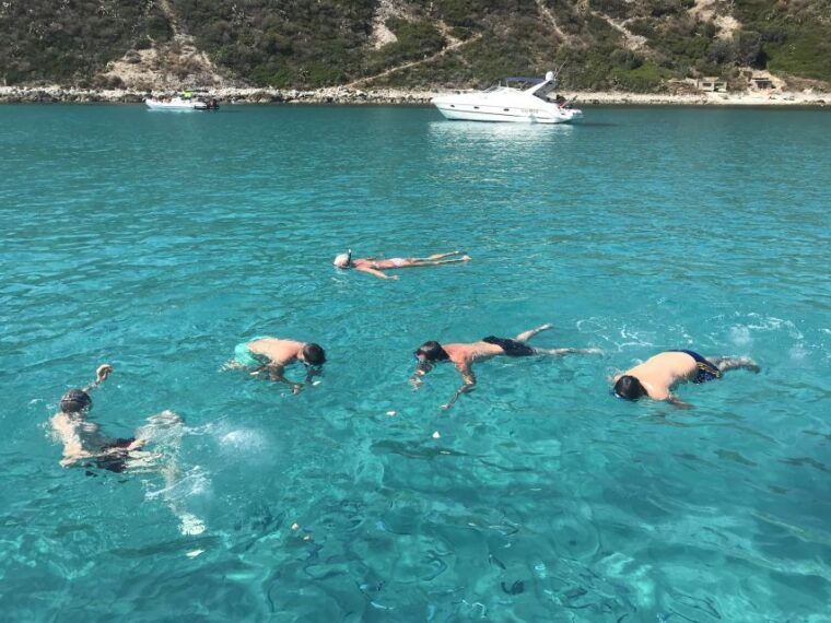 tropea-capo-vaticano-boat-trip-with-snorkeling-drink