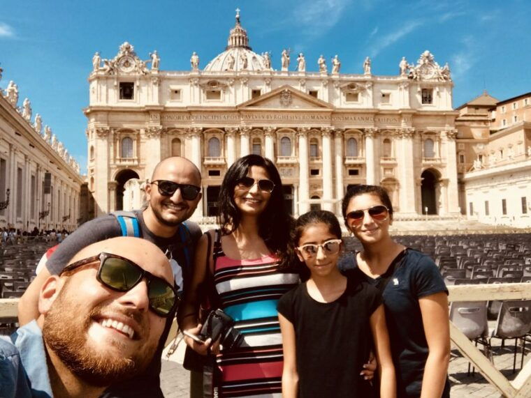 vatican-private-early-morning-sistine-chapel-raphael-rooms