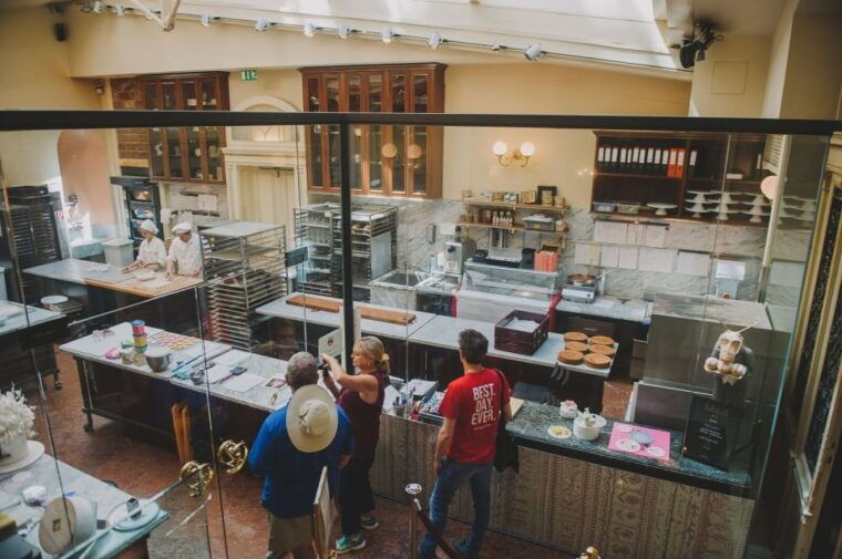 vienna-food-coffee-and-market-discovery-tour