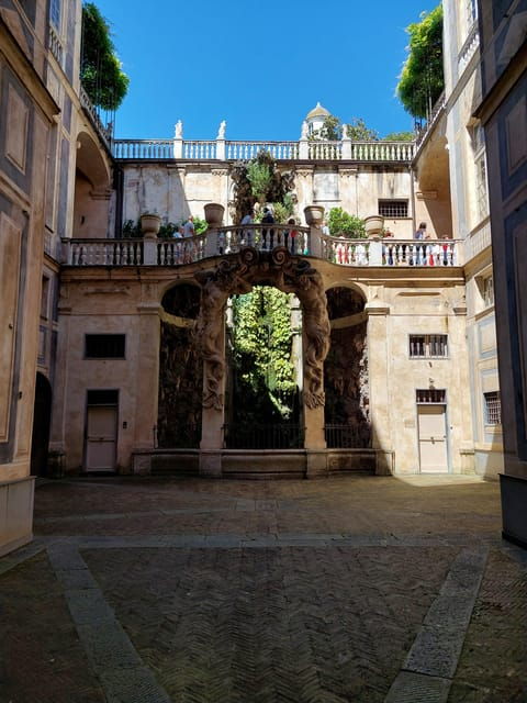 walking-tour-in-genoa-with-tastings-and-stories
