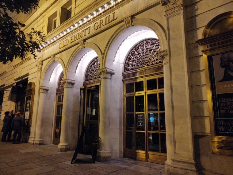 washington-dc-ghosts-boos-and-booze-haunted-pub-crawl