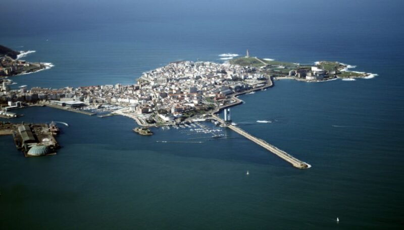 a-coruna-private-walking-tour-with-local-guide