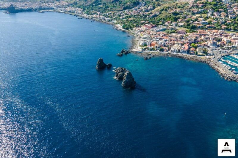 aci-trezza-boat-tour-cyclop-coastcultureswim-in-cavesfood
