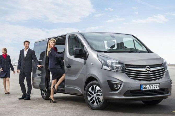 airport-transfer-with-mini-van-for-8-passangers