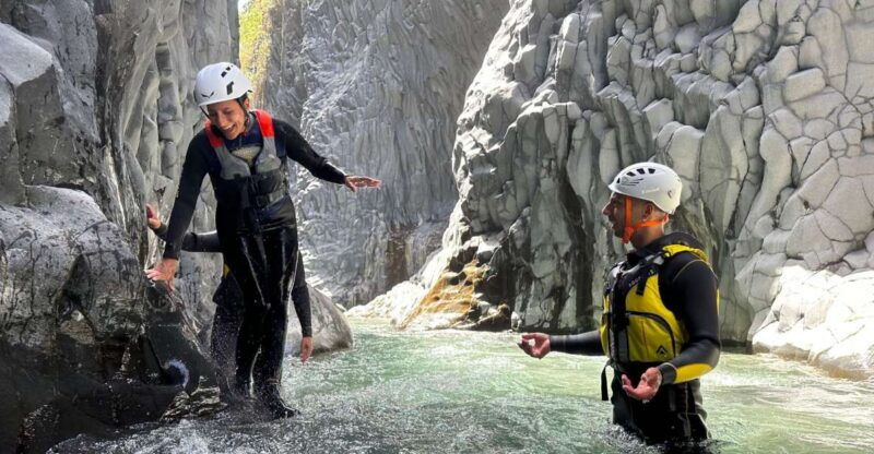 alcantara-river-and-gorges-bodyrafting-experience