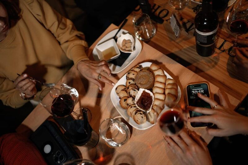 alicante-wine-walking-tour-with-sommelier