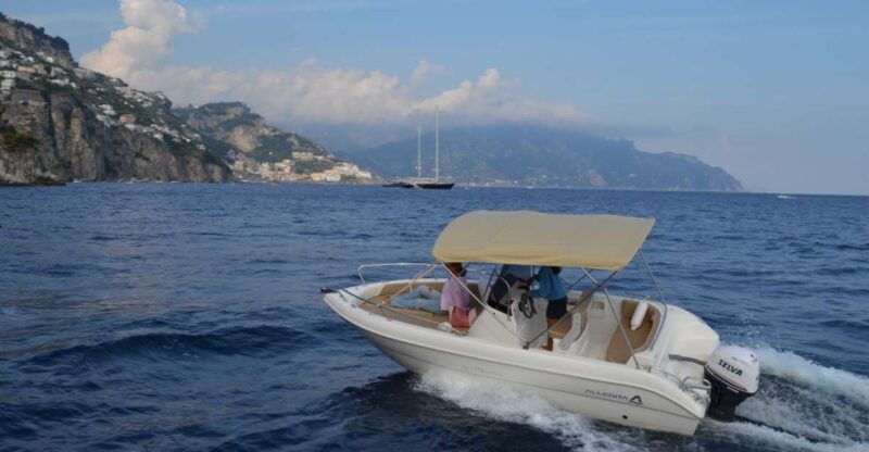 amalfi-coast-rent-boats-in-salerno-without-license