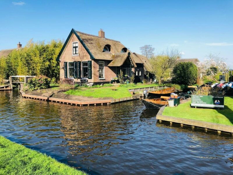 amsterdam-explore-giethoorn-in-a-private-tour-with-driver