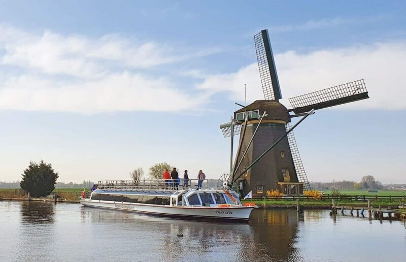 amsterdam-keukenhof-lunch-in-leiden-windmill-cruise-tour