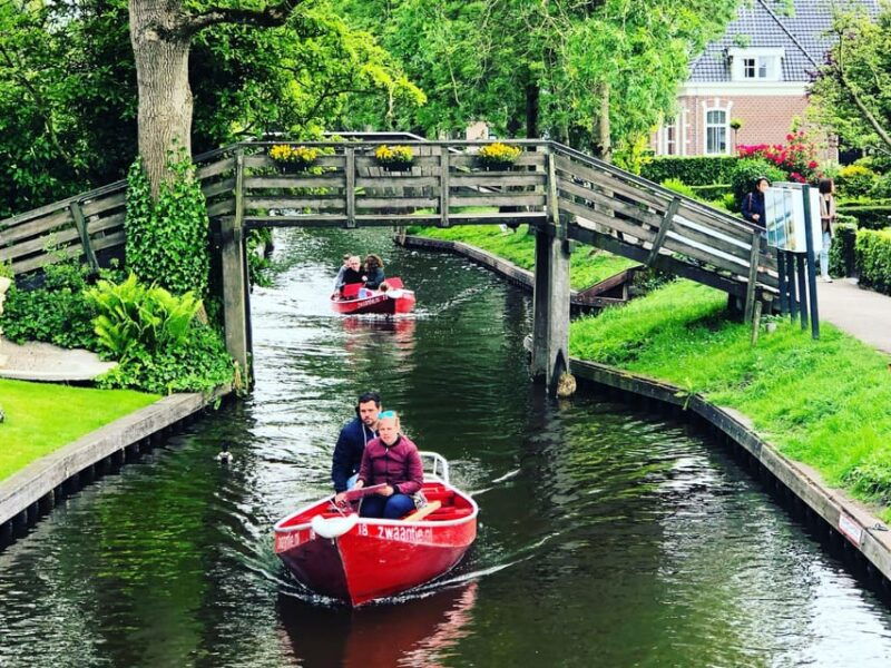 amsterdam-zaanse-schans-and-giethoorn-guided-combo-tour