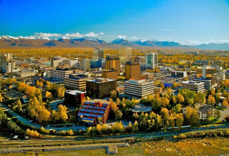 anchorage-guided-food-and-sightseeing-tour-by-van