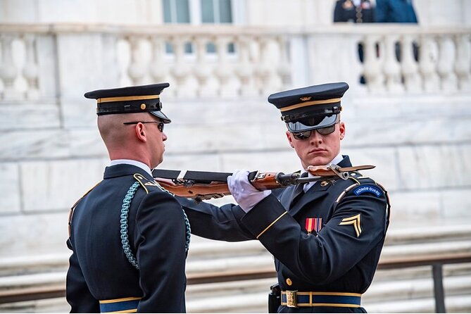 arlington-cemetery-tomb-of-the-unknown-soldier-jfk-gravesite