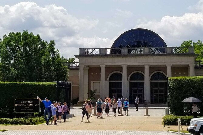 arlington-national-cemetery-cia-memorial-wall-tour