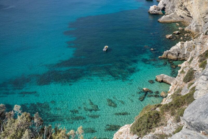arrabida-boat-tour-along-the-heart-of-sesimbra