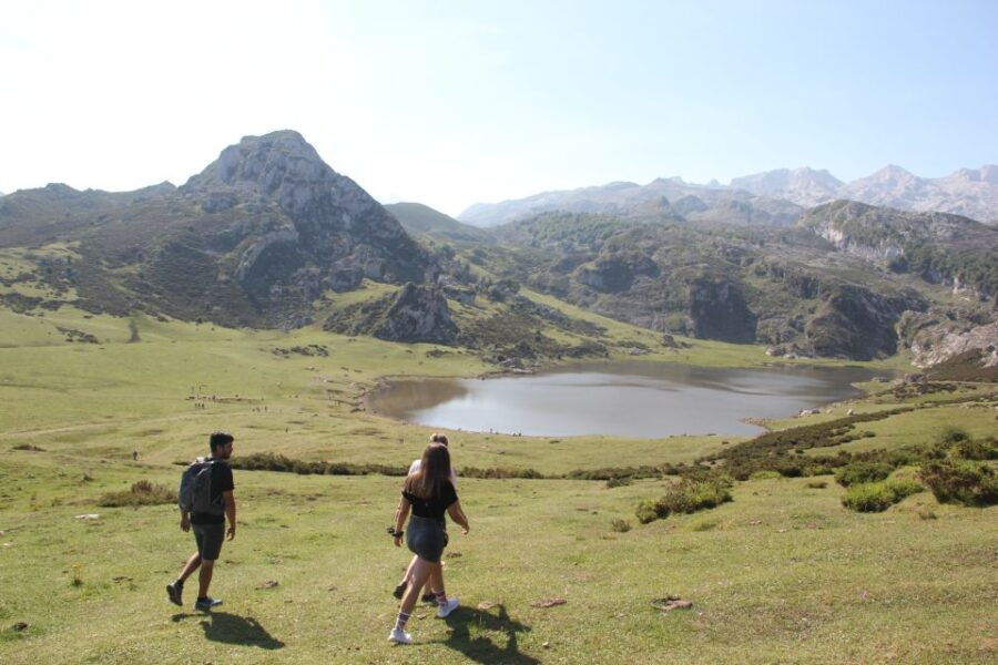 arriondas-covadonga-lakes-guided-tour
