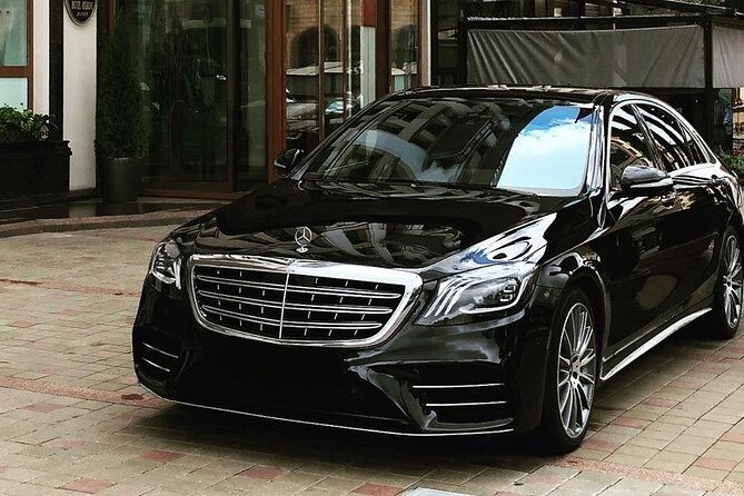 arrival-private-transfer-dulles-airport-iad-to-washington-in-luxury-car